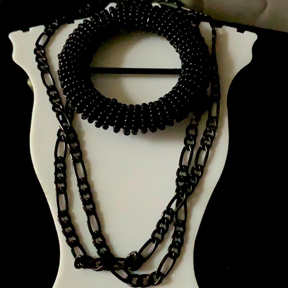 Black chain & scarf clasp you get both 24” chain - Picture 1 of 6